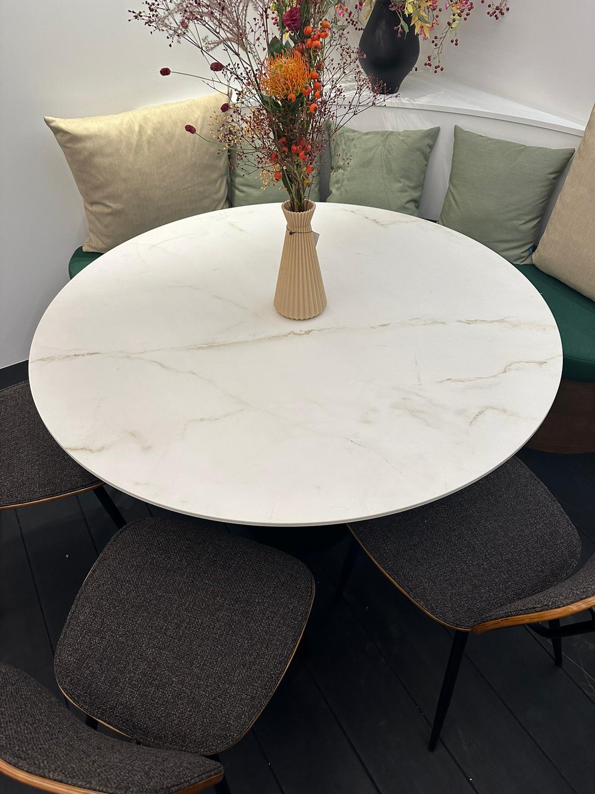 Marmo Eettafel