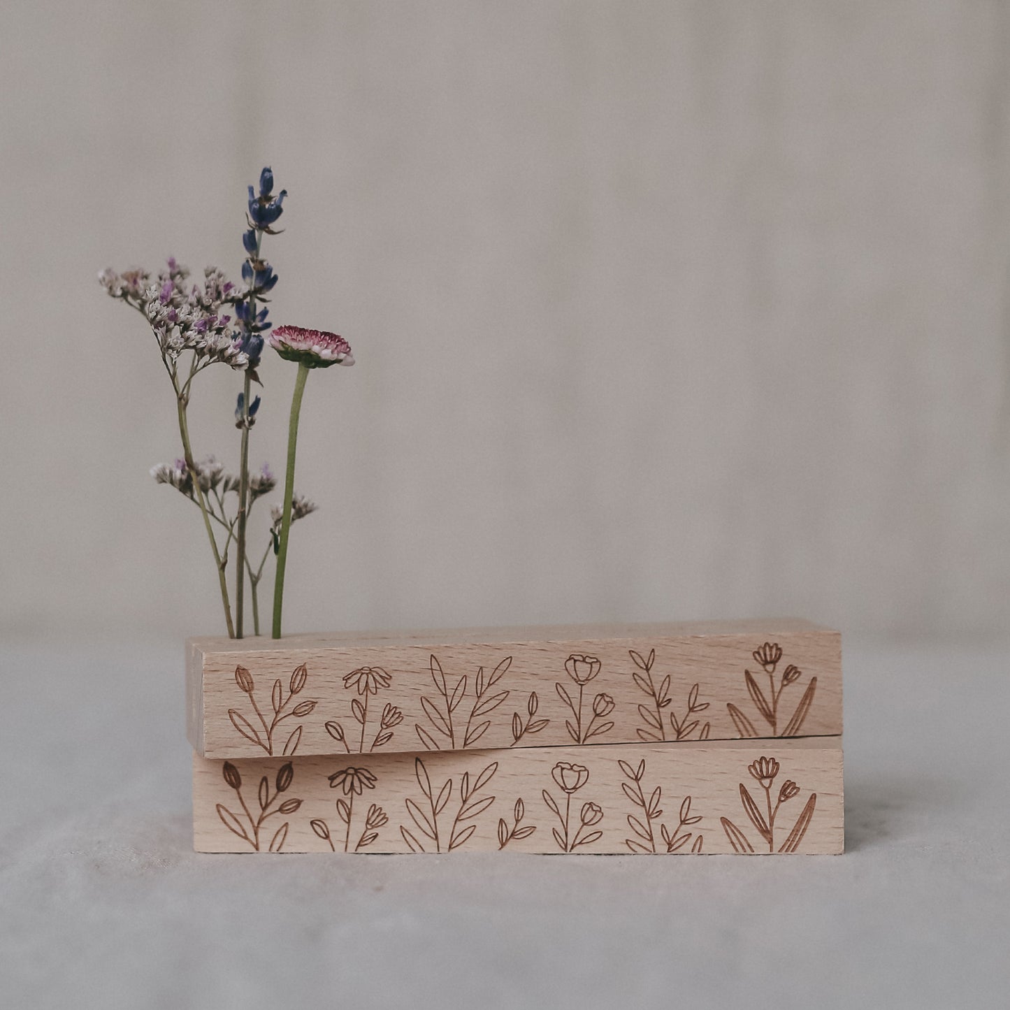 Kaart- en bloemenhouder "Flower" (set of 2)